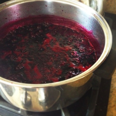Black Currant Jam - thecrunchyurbanite.com
